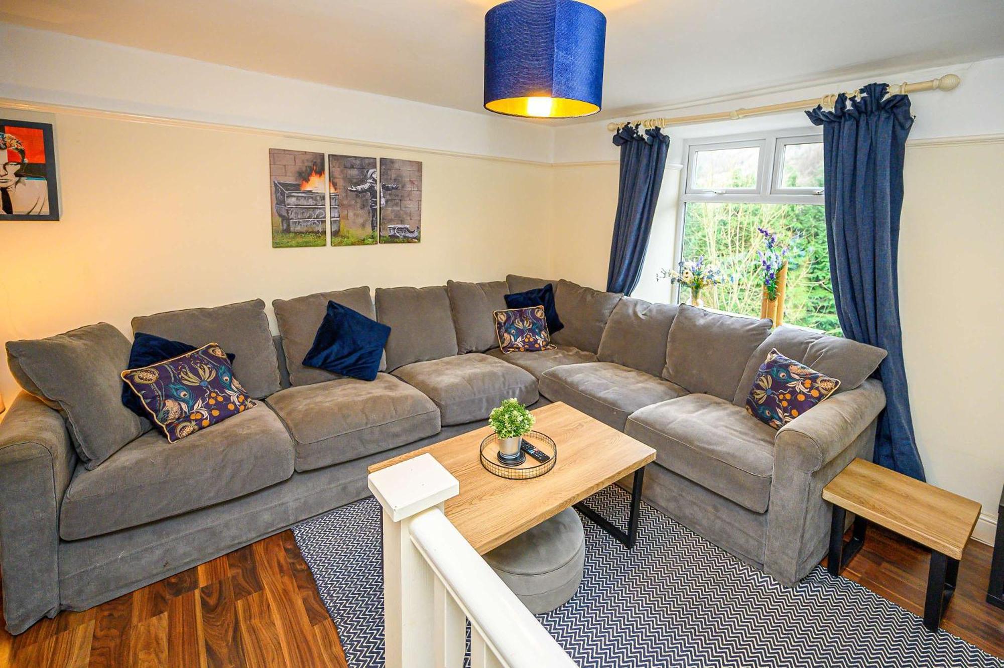 Llareggub Amazing House In Afan Forest With Breath-Taking Views By Staystaycations 포트탤벗 외부 사진