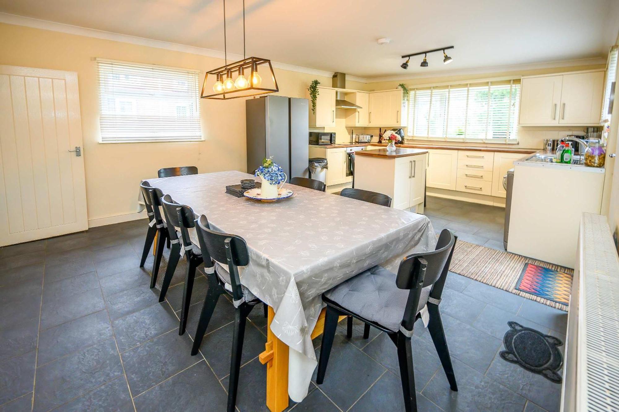 Llareggub Amazing House In Afan Forest With Breath-Taking Views By Staystaycations 포트탤벗 외부 사진